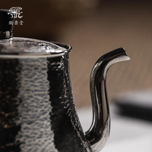 鹤鼎堂闻天系列乔岳急须横纹（银色）（缺货） 商品图2