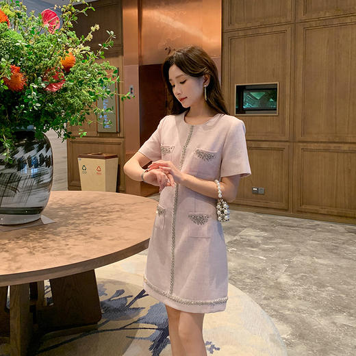 [奢姿轻奢系列]气质小香风连衣裙大码女装夏季新款胖妹妹钻链裙子8942826447【1】 商品图2