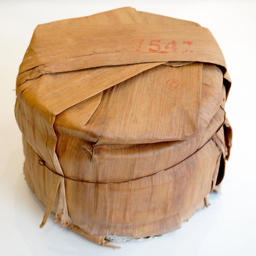 【现货珍藏品老生茶】2001年长红大益7542经典老生茶 国营勐海茶厂经典7542配方 干仓真品好仓储 回甘非常好  单片标价 商品图1