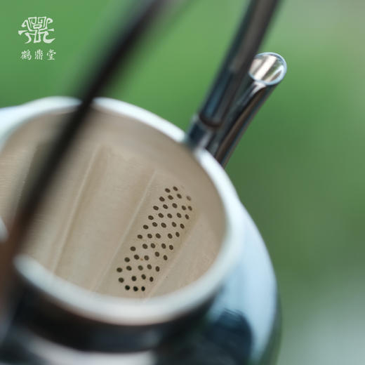 鹤鼎堂闻天系列绎思急须錾刻莲花（黑色）（缺货） 商品图2