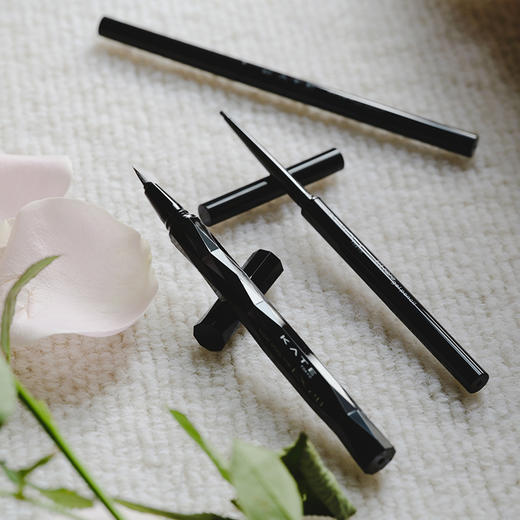 【清仓好价】KATE凯朵凝色柔滑眼线胶笔 BK-1浓黑色（效期至24.11） 商品图1