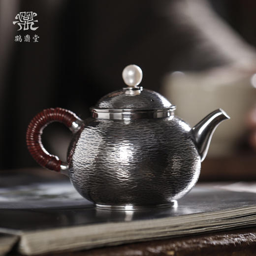 鹤鼎堂闻天系列车邻横纹急须（银色）（缺货） 商品图0