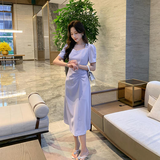 奢姿大码女装2024夏季新款气质方领裙子胖妹妹褶皱设计时尚连衣裙9942890126 商品图4