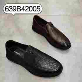 新皮肉层牛皮柔软橡胶底洞眼男凉鞋639B42005（W）