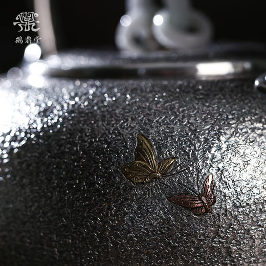 鹤鼎堂闻天系列凯风汤沸麻纹錾刻蝶恋花（银色）（缺货） 商品图4
