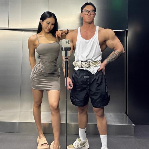 跃牌【周游世界系列】螺纹高弹透气一体式运动吊带裙 TP0721 商品图1