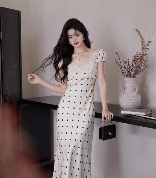【 虞书欣同款】 复古波点连衣裙  正肩V领 显瘦遮肚  鱼尾 商品图0