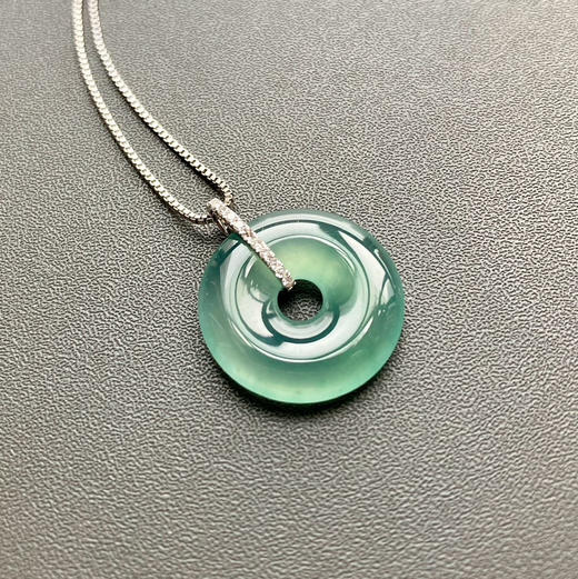 高冰到玻璃种淡晴水翡翠平安扣18k白金钻石镶嵌 商品图3