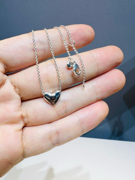 616-8 玫瑰的液态银桃心项链 银色爱心锁骨链 商品图7