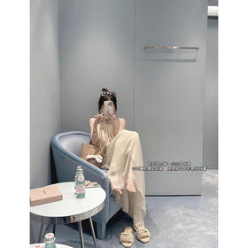 金蘑菇菇  le mutisme白色情书 / 真丝内搭裙无袖宽松藏肉连衣裙