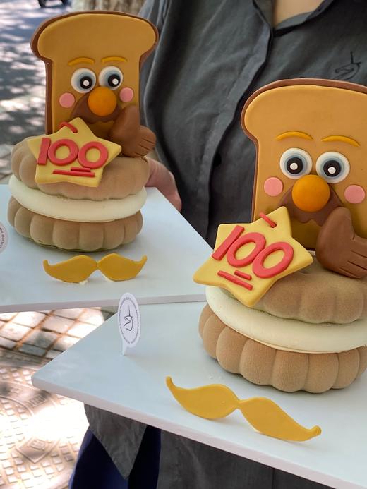 满分卡通人物造型emoji慕斯蛋糕 商品图0