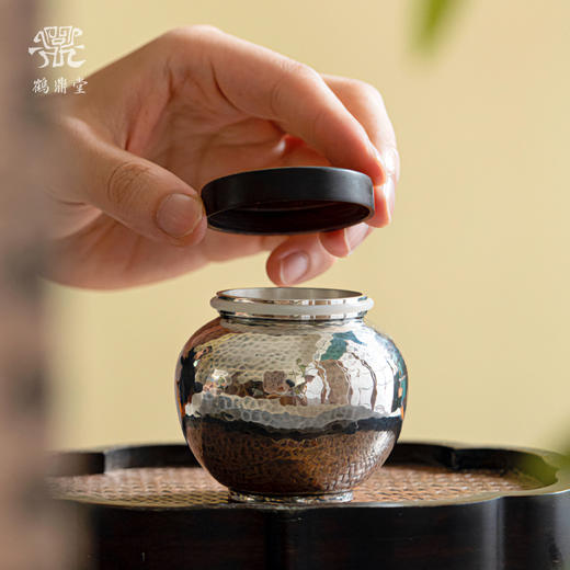 鹤鼎堂闻天系列其奥槌目纹茶叶罐（银色)（缺货） 商品图2