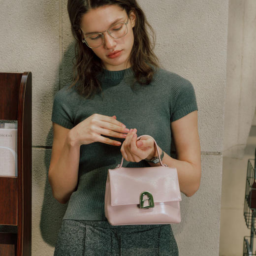 【品牌优选】拉菲斯汀小号塌塌手提包包女士2024新款黑色单肩斜挎包真皮凯莉包 商品图4