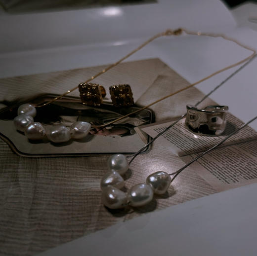 甄珠贝 玫瑰万茜同款 ji强光 无坑洼瑕疵 超级油亮 淡水巴洛克项链 约8-9mm 商品图7