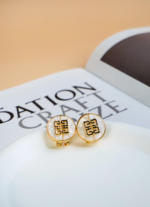 L法式复古珐琅金边耳环 商品图0