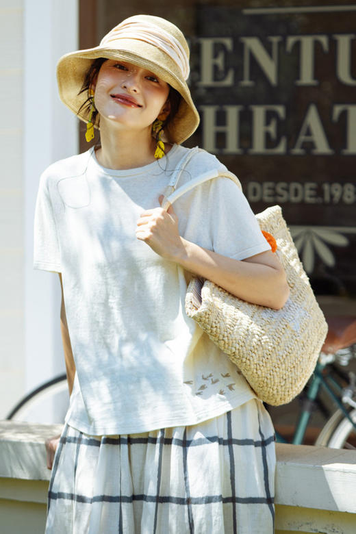 绽放旅行女装391朵/高端汉麻棉针织t恤2024新款飞鸟绣花棉麻上衣 商品图5