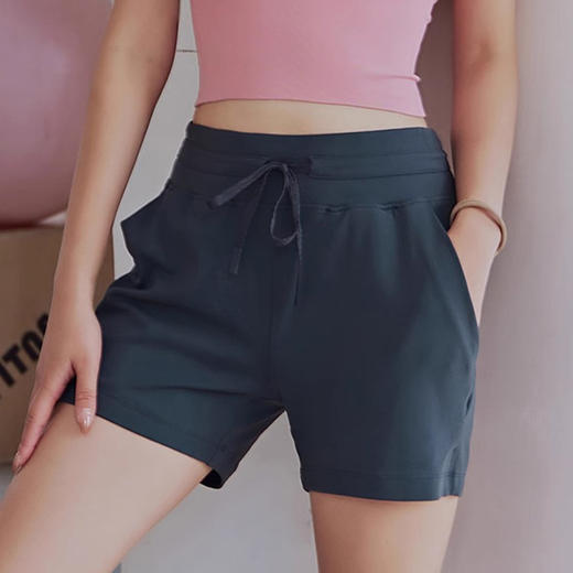 【限时秒】YOGACODE【火树银花系列】2024新款春夏健身短裤女休闲低腰收腹瑜伽裤DSS780 商品图1