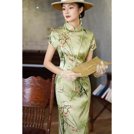新中式绿色真丝旗袍，复古改良年轻款修身连衣裙YY- 2469 商品图1