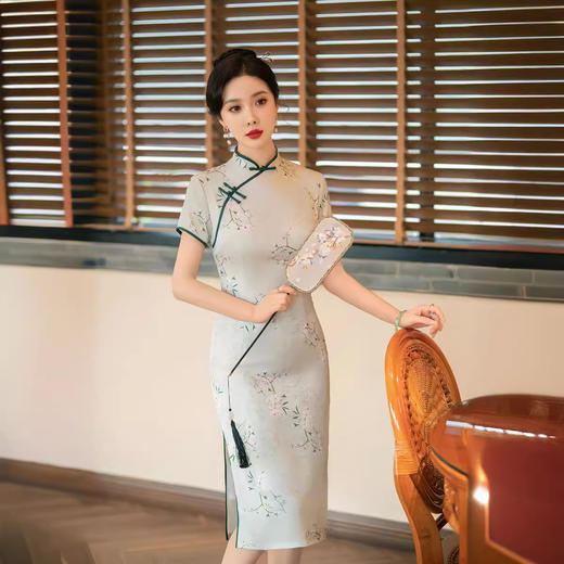 ZAYS2024夏季中长丝绸提花双层改良气质修身年轻时尚立领短袖旗袍裙 商品图2