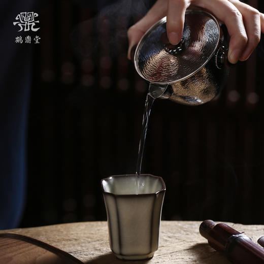 鹤鼎堂闻天系列東池东池横纹急须（银色）（缺货） 商品图3