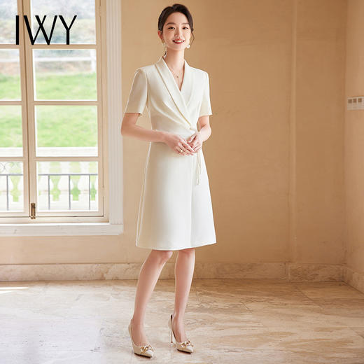 IWY/米杏色夏季连衣裙款时尚气质小香风百搭通勤主持人正装裙24Q552-M 商品图1