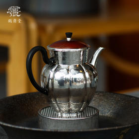 鹤鼎堂闻天系列采蘩边口刻画急须（银色）（缺货）