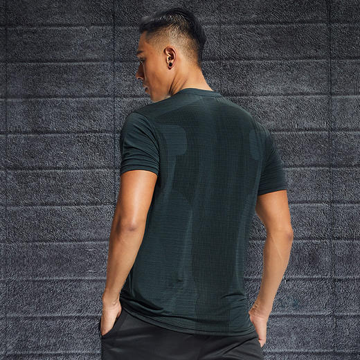 【送5双运动速干袜，秒干运动短T！】24新款黑科技速干T恤！密集透气网孔！速干透气！版型立体！多色可选！送5双运动速干短袜！-YDXH888 商品图1