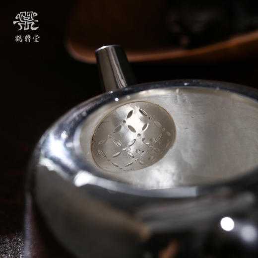 鹤鼎堂闻天系列泽陂急须錾刻瓜瓞绵绵(银色) 槌目纹/ 麻纹（缺货） 商品图3