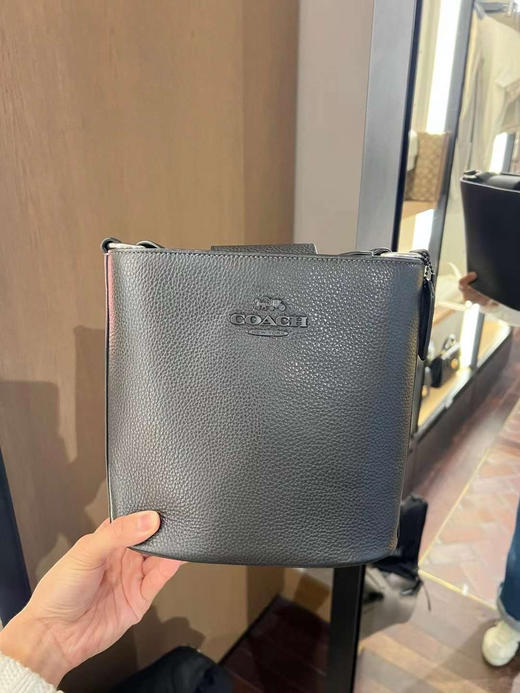 🇺🇸1199直邮✈️Coach 最新款Sophie Bucket水桶包 商品图6