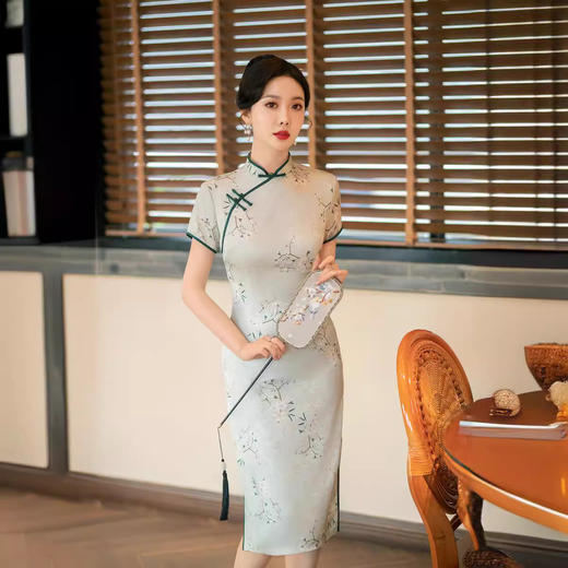 ZAYS2024夏季中长丝绸提花双层改良气质修身年轻时尚立领短袖旗袍裙 商品图0