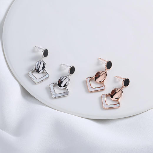 【宏艺珠宝】午夜黑茶 高级感日常百搭耳饰·银s925耳饰 商品图4