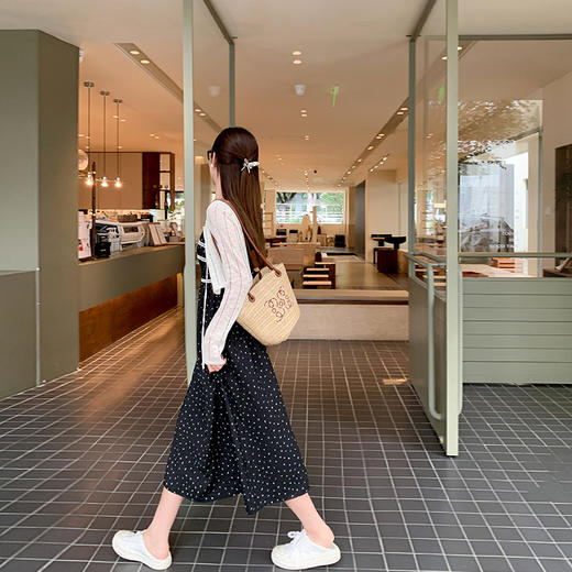 <曾小咸推荐>微信粉丝秒杀专场 仅此今天 活动结束下架【浪漫收藏家】黑色碎花吊带裙 日常249.99 立减160 秒杀89.99！！ 商品图1