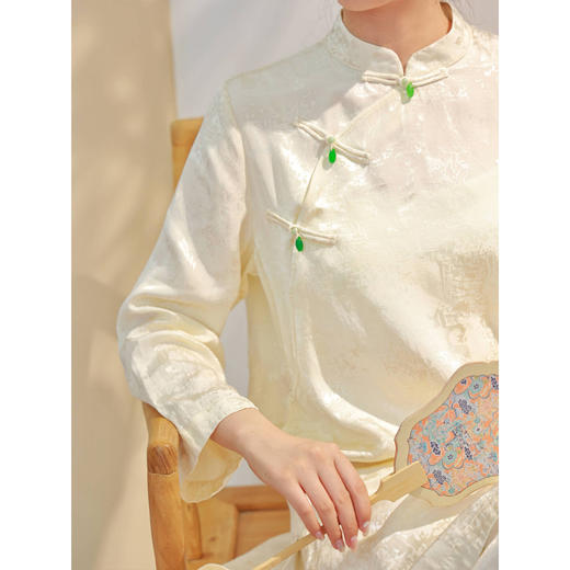 【抖音专属】江南-套装（中长款小衫23810427-药花白+阔腿裤23809428-药花白） 商品图6