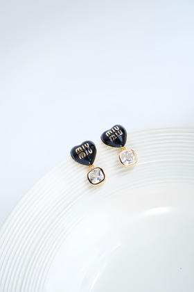 L复古黑色爱心水晶吊坠耳环