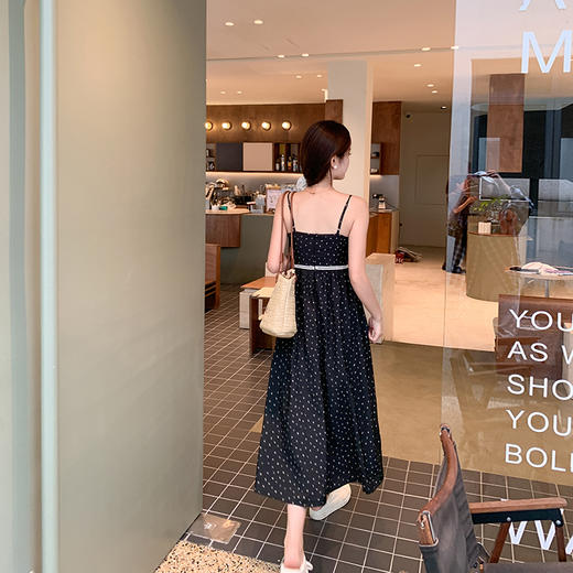 <曾小咸推荐>微信粉丝秒杀专场 仅此今天 活动结束下架【浪漫收藏家】黑色碎花吊带裙 日常249.99 立减160 秒杀89.99！！ 商品图4