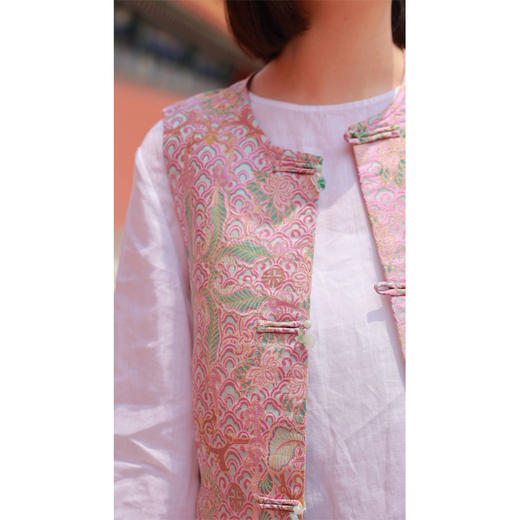 【抖音专属】永遇乐-圆领马甲（24704768-胭脂水） 商品图4