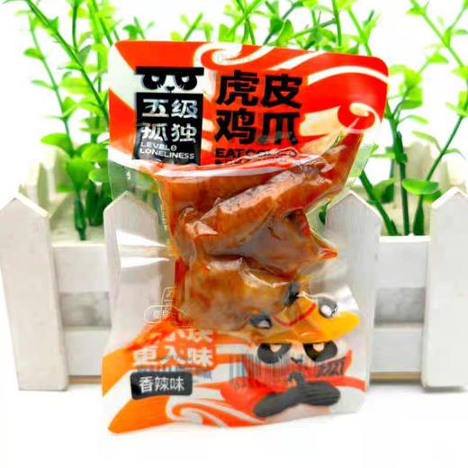 五级孤独虎皮鸡爪脆骨香辣味95g*60袋 商品图0