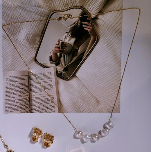 甄珠贝 玫瑰万茜同款 ji强光 无坑洼瑕疵 超级油亮 淡水巴洛克项链 约8-9mm 商品图5