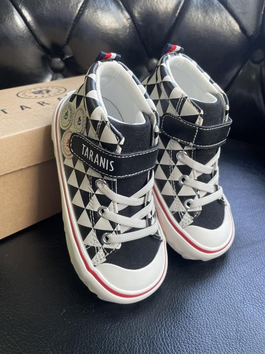 【超惠秒】TARANIS 泰兰尼斯 男女宝宝四季包头防踢软底稳稳机能鞋 商品图0