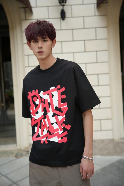 S412412962涂鸦字母印花短袖T恤 商品图4