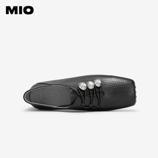 MIO米奥秋季方头牛皮革粗跟牛津鞋复古扣饰通勤深口单鞋女M244541810 商品图3