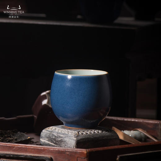 问鼎汝瓷经典款黛蓝斗胆杯 商品图0