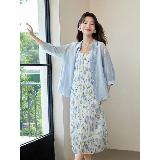 【五折购】熙世界莱赛尔防晒衬衫女2025夏季新款休闲薄款天丝开衫蓝色衬衣 商品图1