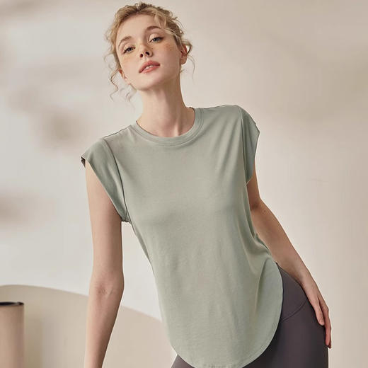 【限时秒】YOGACODE【火树银花系列】2024 春夏瑜伽背心上衣女宽松显瘦遮肉瑜伽服DSG420 商品图3