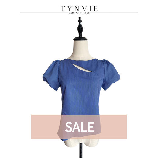 TYNVIE 开口设计不对称短袖上衣-蓝白条纹 商品图0
