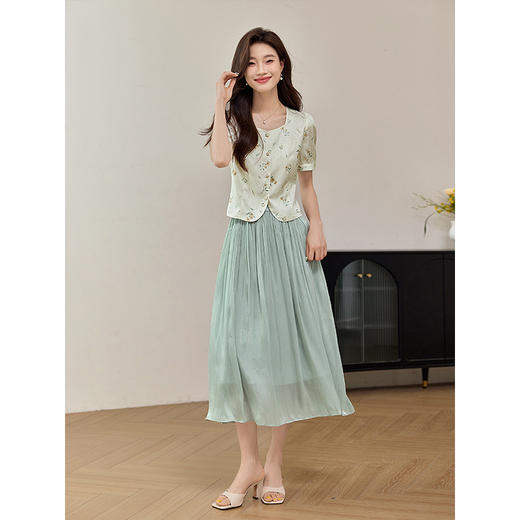 【专属特价】熙世界法式方领碎花雪纺衬衫2025夏日新款小个子泡泡袖短款上衣 商品图4