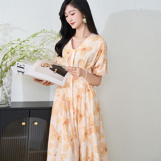 剩S/M/XL 【度假风连衣裙】2024夏季气质短袖印花中长系带a字裙2317 商品图4