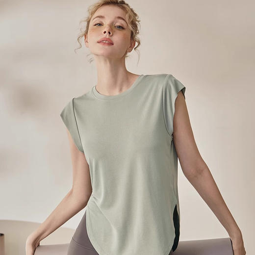 【限时秒】YOGACODE【火树银花系列】2024 春夏瑜伽背心上衣女宽松显瘦遮肉瑜伽服DSG420 商品图1