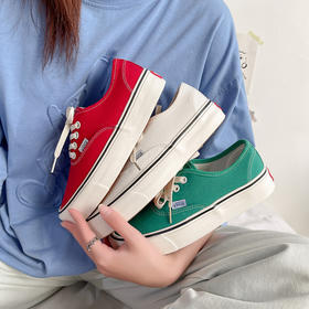 【平底舒适，滑板鞋设计】2024春季新款低帮帆布鞋 女学生ins韩版 平底百搭低帮 潮休闲滑板鞋-QQ