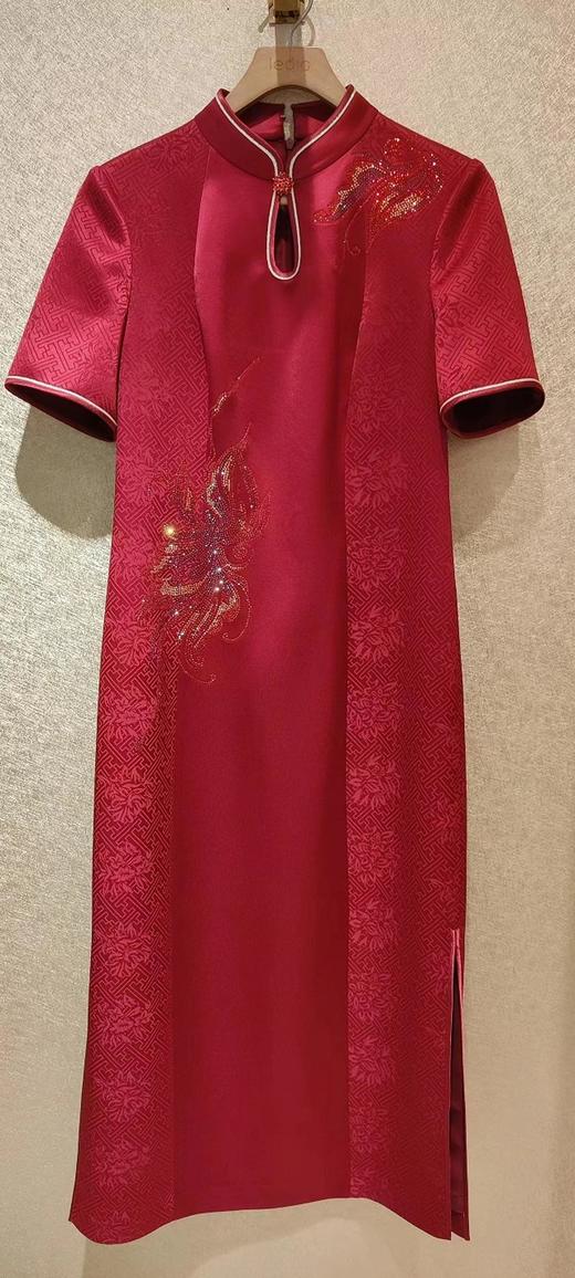 3楼 莱迪雅 醋酸烫钻礼服 商品图0